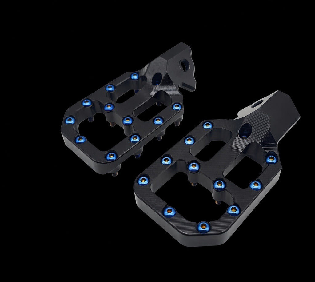 BilletAndCo Billet Wide Foot Pegs in Black